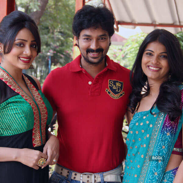 Irukku Aana Illa: Press Meet