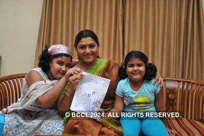 Khushboo with her kids