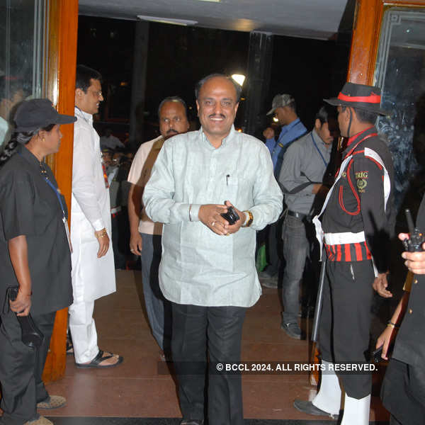 Pt Hariprasad at a musical event 