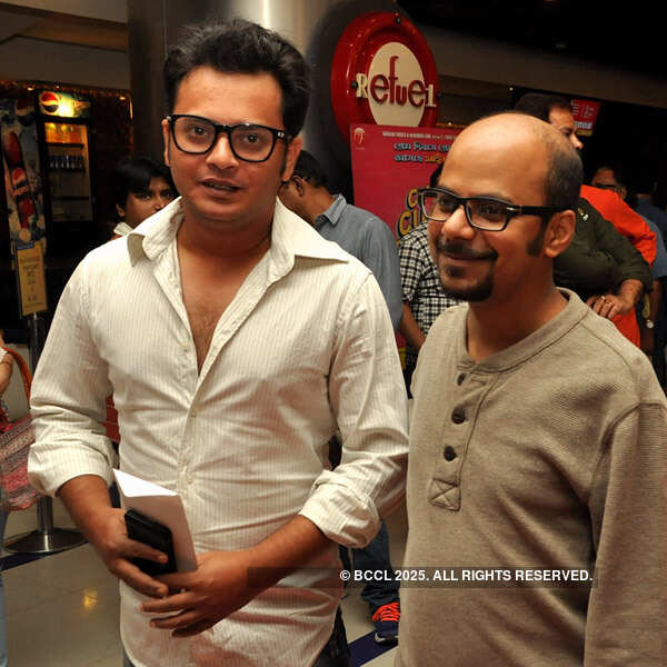 Premiere: Obhishopto Nighty