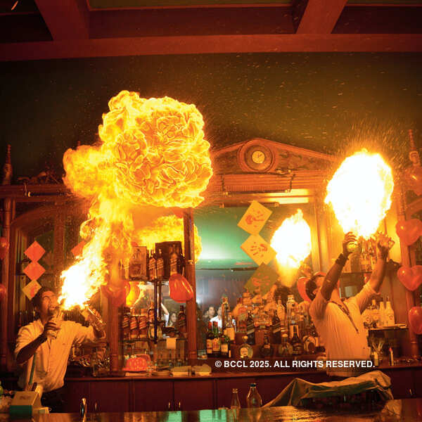 Bhopal's lovebirds celebrate Valentine's Day