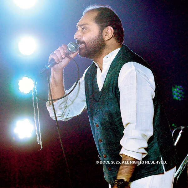 Folk beats in a musical event