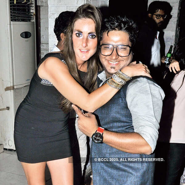 DJs Natasha, Vijay Arora's party