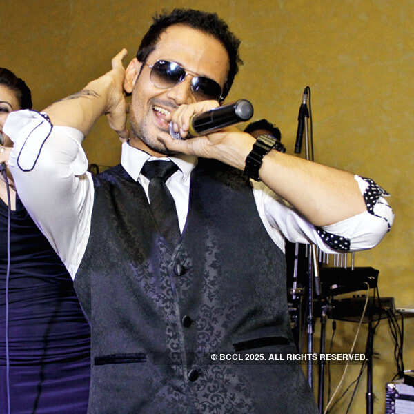 Meet Brothers perform at Zerzura