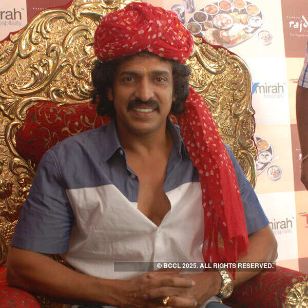 Upendra bonds with fans