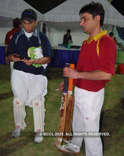Cricket match of Round tablers