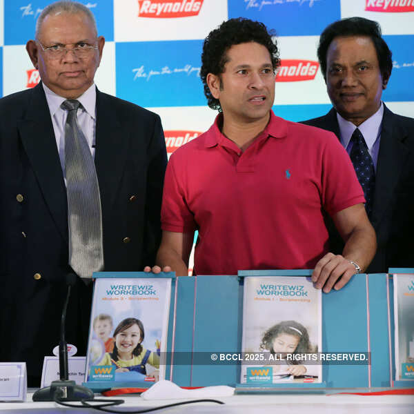 Sachin unveils GM Pens' Writewiz