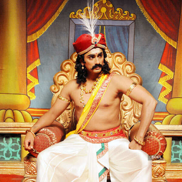 Kaaviya Thalaivan