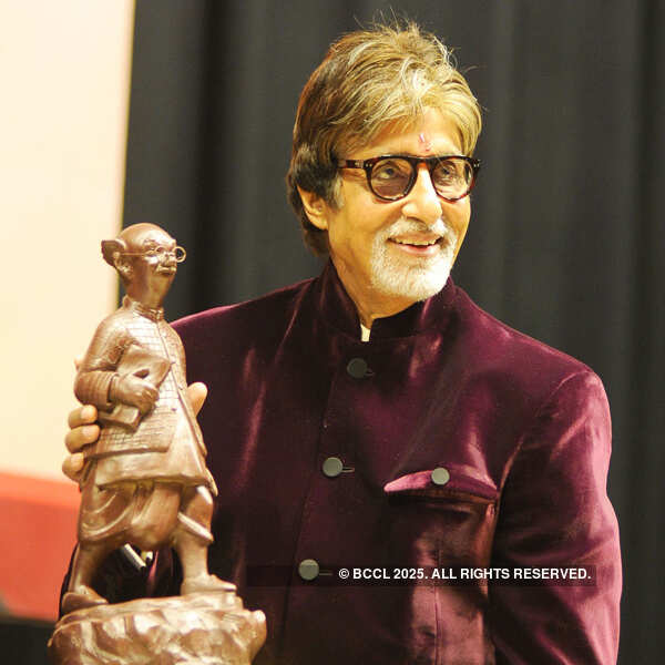 Amitabh Bachchan at Symbiosis Lavale