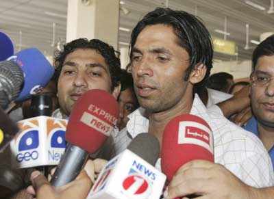 Mohammad Asif back home