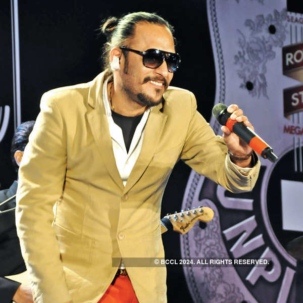 Tochi, Harshdeep unplugged in Indore
