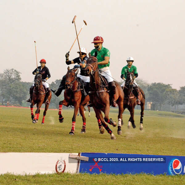 Polo sport organised by Sanawarians