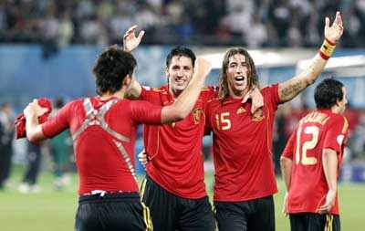 Euro: Spain beat Italy