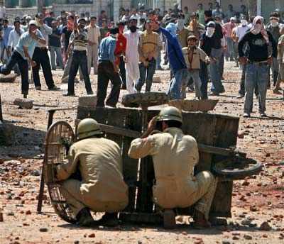 Violent protests in Srinagar