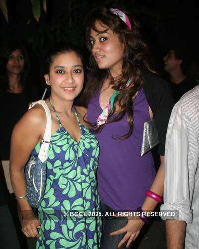 Jalebee Cartel band performs