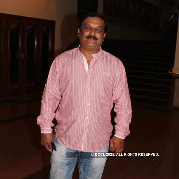 Marathi play Hasva Fasvi in Nagpur 