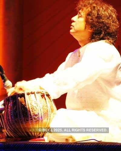 Zakir Hussain Pics | Zakir Hussain Photos | Zakir Hussain Portfolio ...