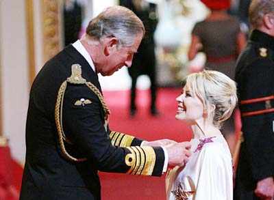 Kylie gets OBE award