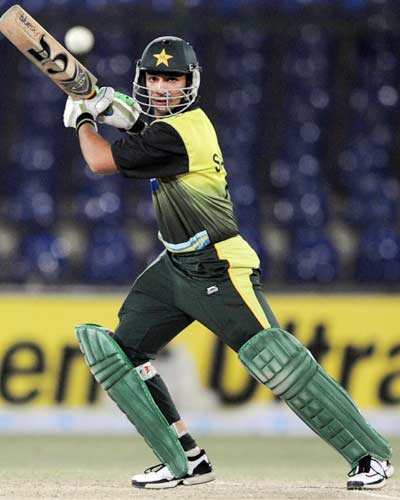 Asia Cup: Pak rout B'desh
