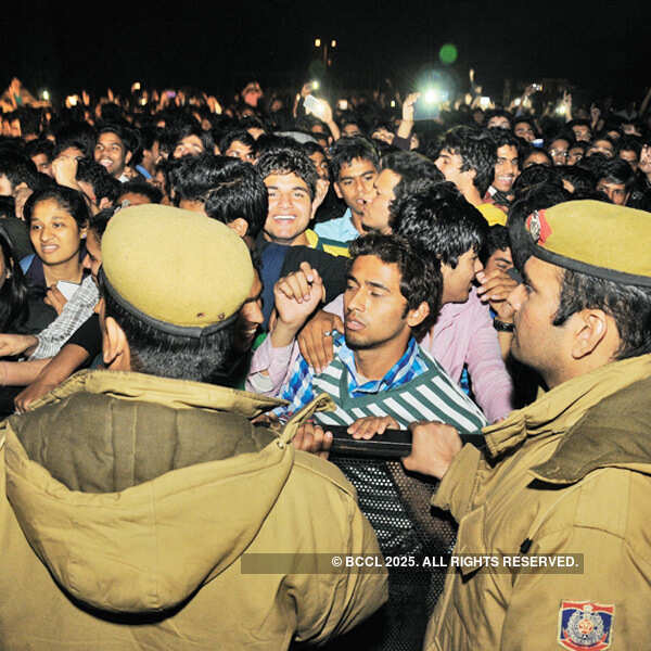 Mika, Parikrama at KMC