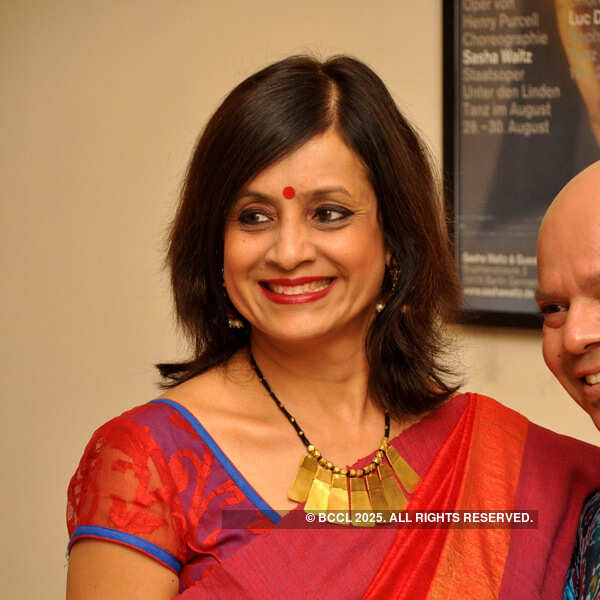 Sapphire Creation's Quarterly Art Series finale