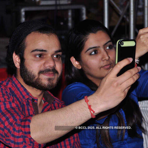 Holi celebrations at Dilli Haat