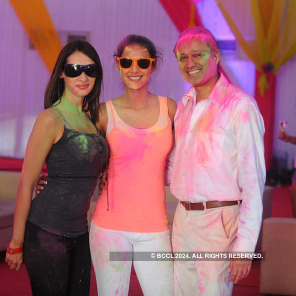 Vineet Jain's Zoom Holi Party