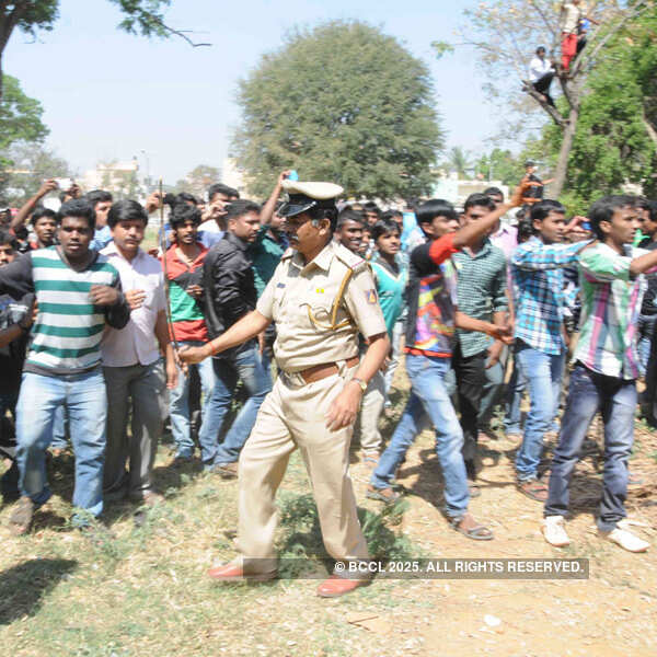 Puneeth Rajkumar celebrates birthday