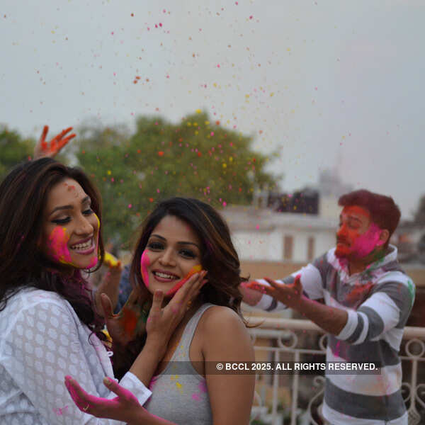 Tolly stars celebrate Holi