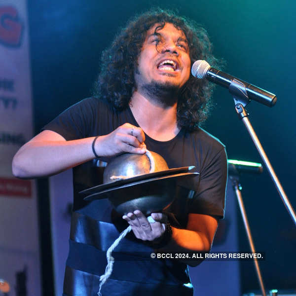 Papon at Jadavpur University