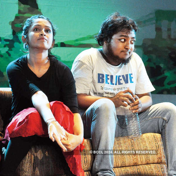 Kolkata youth theatre festival