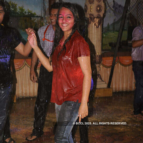 Dr Avinash Banait's holi bash