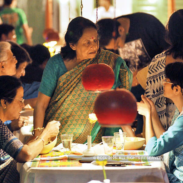 Celebs at Burmese food festival