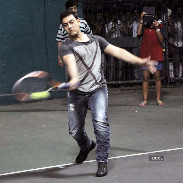 Aamir, Sharman at sports event