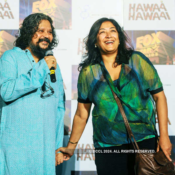 Sridevi unveils Hawa Hawai trailer