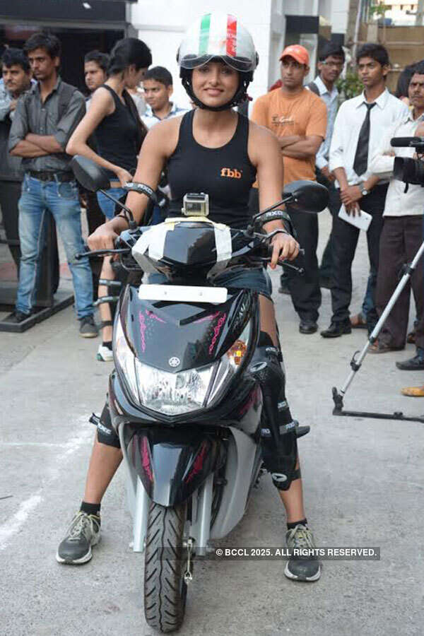 Yamaha Ray Femina Miss Adventurous Sub Contest