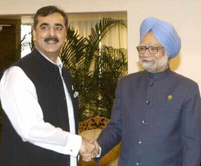Manmohan Singh at SAARC summit
