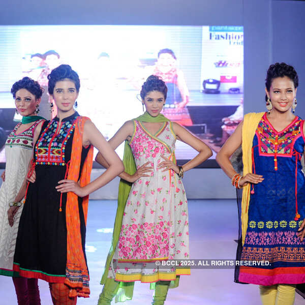 Varun and Ileana @ Pantaloons Fashion Fridays