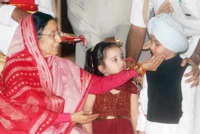 President celebrates Rakhi