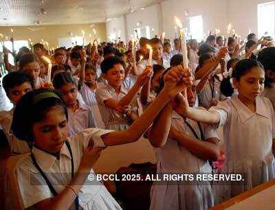 Tribute to blast victims