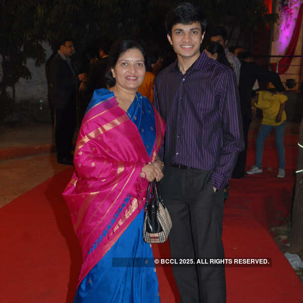 Anup and Dipti Thakre wedding party