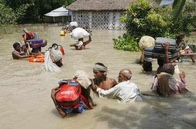 Bihar: Thousands still trapped