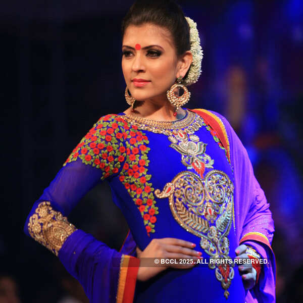 Prachi, Bidita walk the ramp