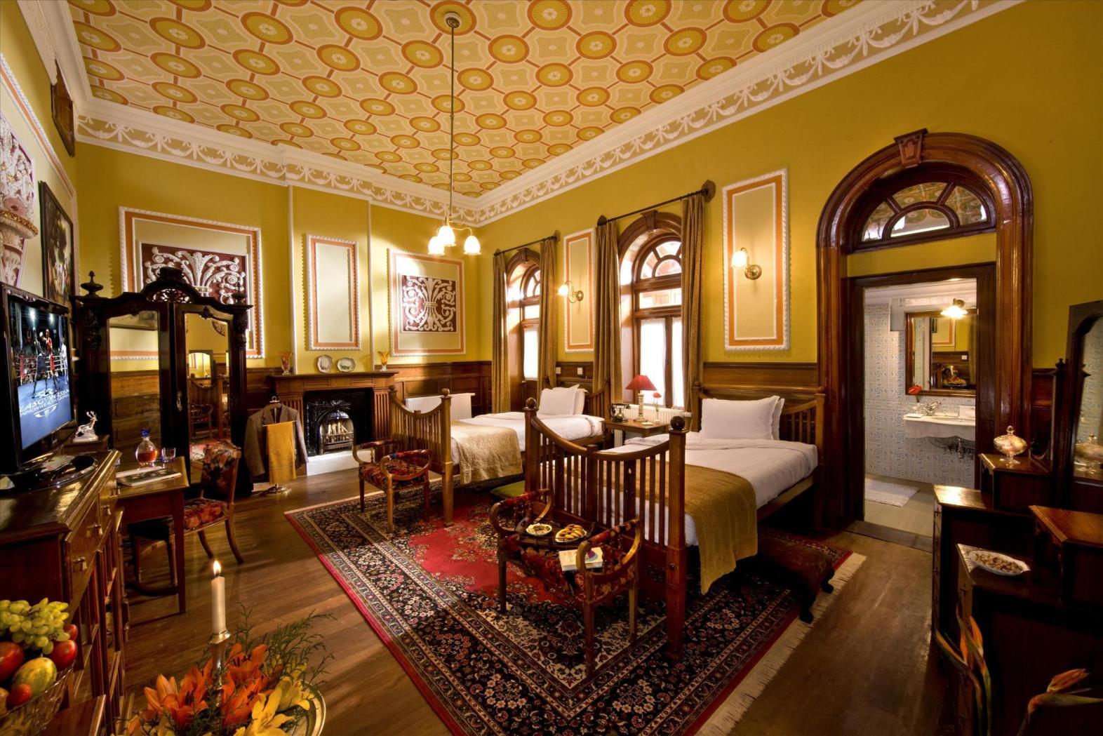WelcomHeritage Ferrnhills Royale Palace bedroom - Copy