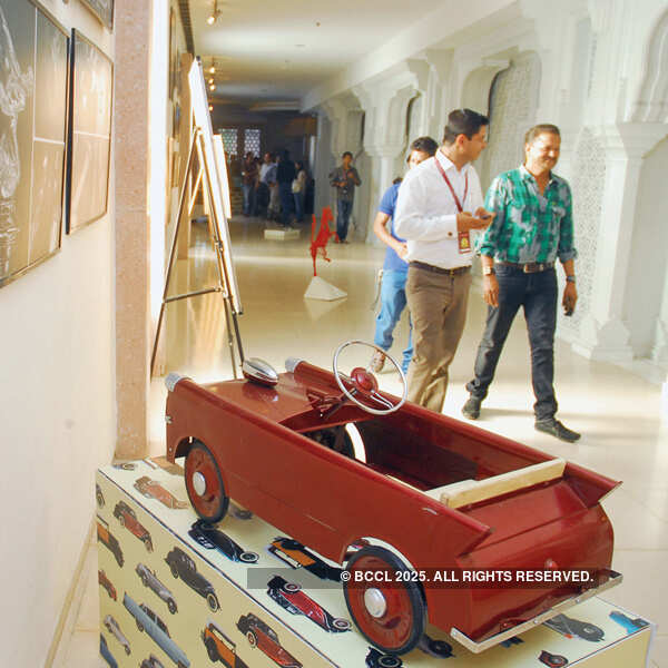 Vintage cars' photography exhibition