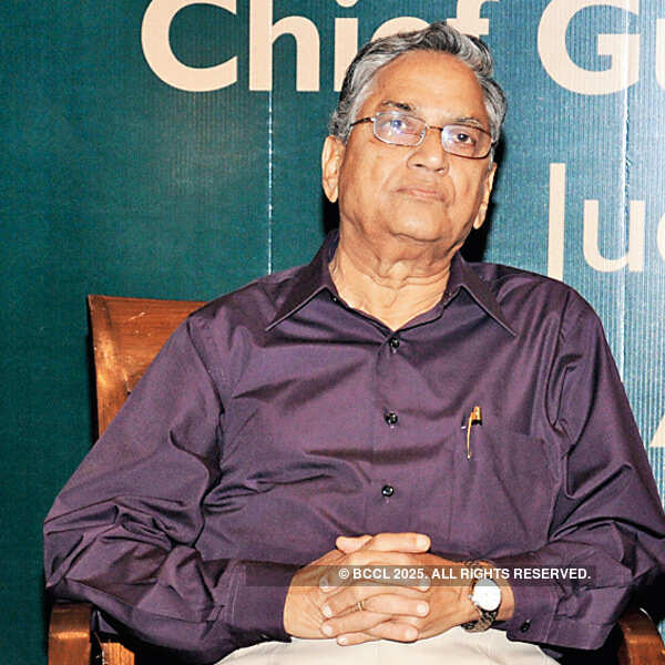 Hindu College honours alumni