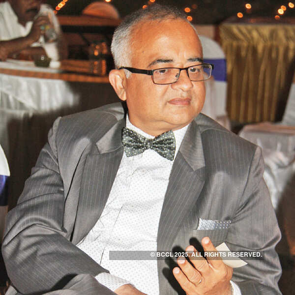 Pianist Brian Silas performs in Lucknow