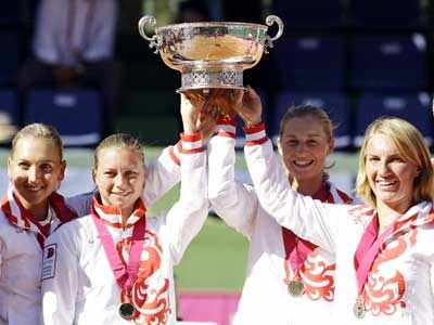 Fed Cup: Russia beat Spain