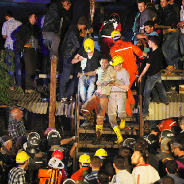 201 dead, many trapped in Turkey coal mine disaster