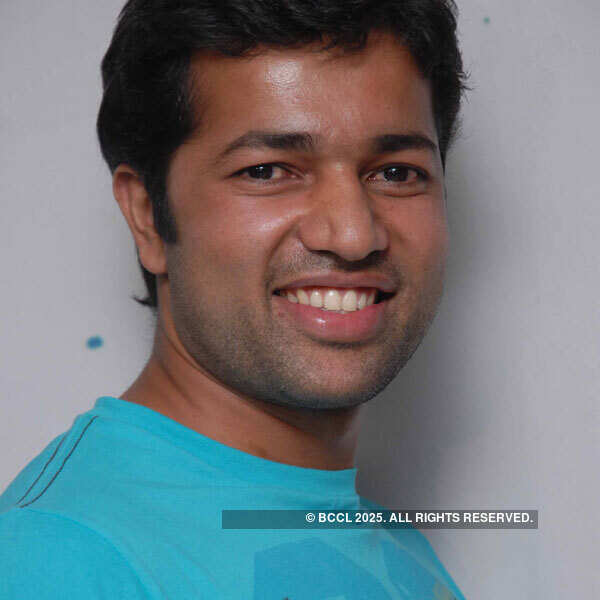 Hingayaake cast interacts with media